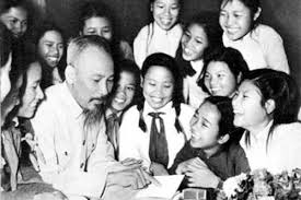 Tập đọc Em vẽ Bác Hồ