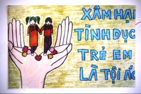 Vẽ tranh triển lãm về chủ đề: "Bảo vệ quyền trẻ em".