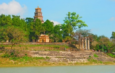 Bài 27: Thành phố Huế