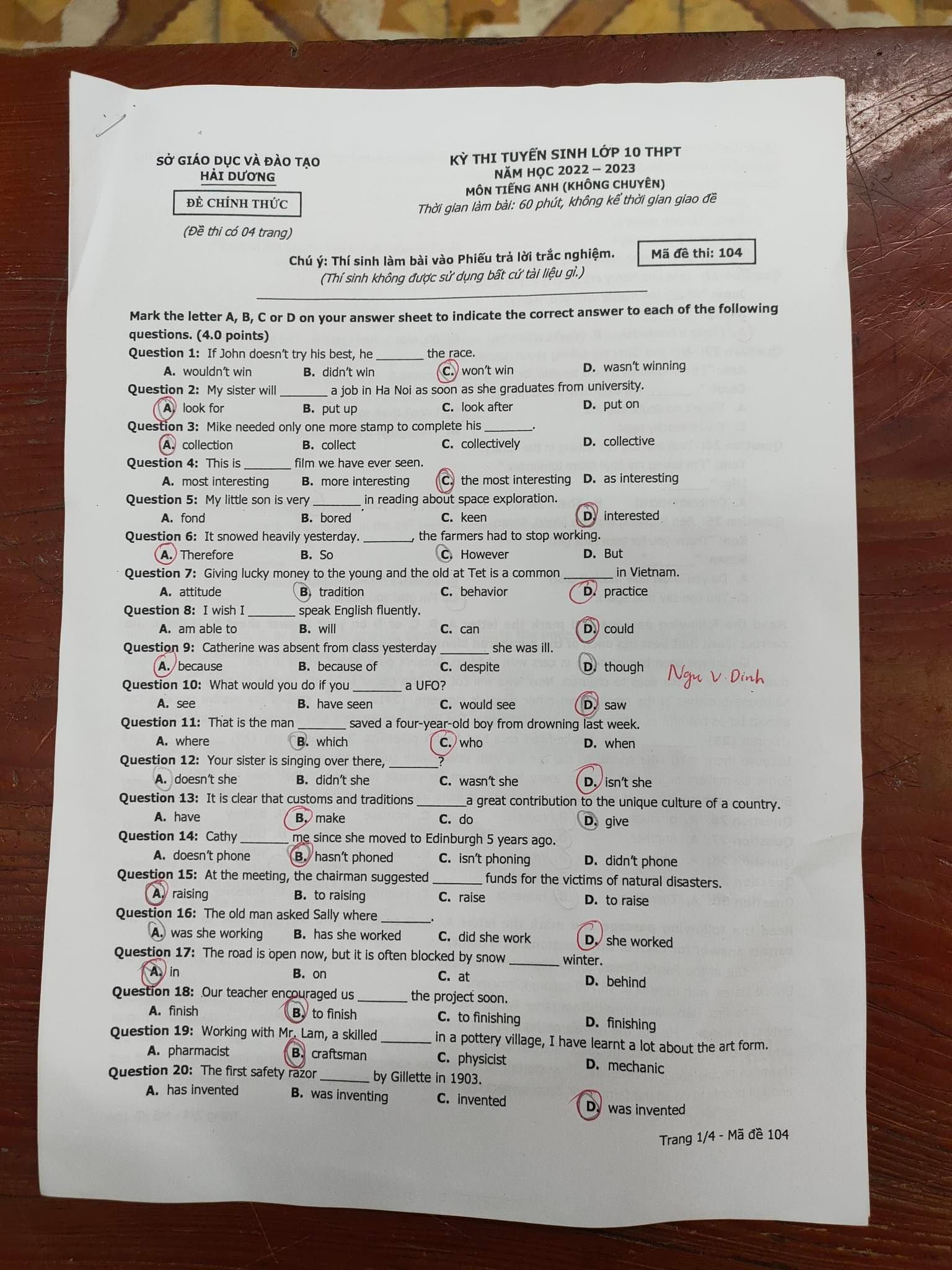 Đề thi môn Tiếng Anh vào lớp 10 Hải Dương năm 2022