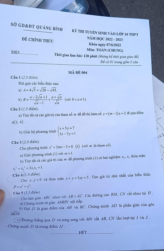 Đề thi môn Toán vào lớp 10 tỉnh Quảng Bình năm 2022