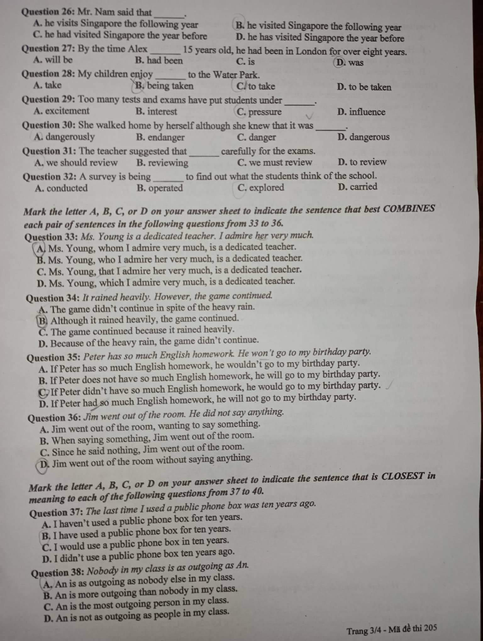 Đề thi vào 10 môn Anh Huế năm 2022