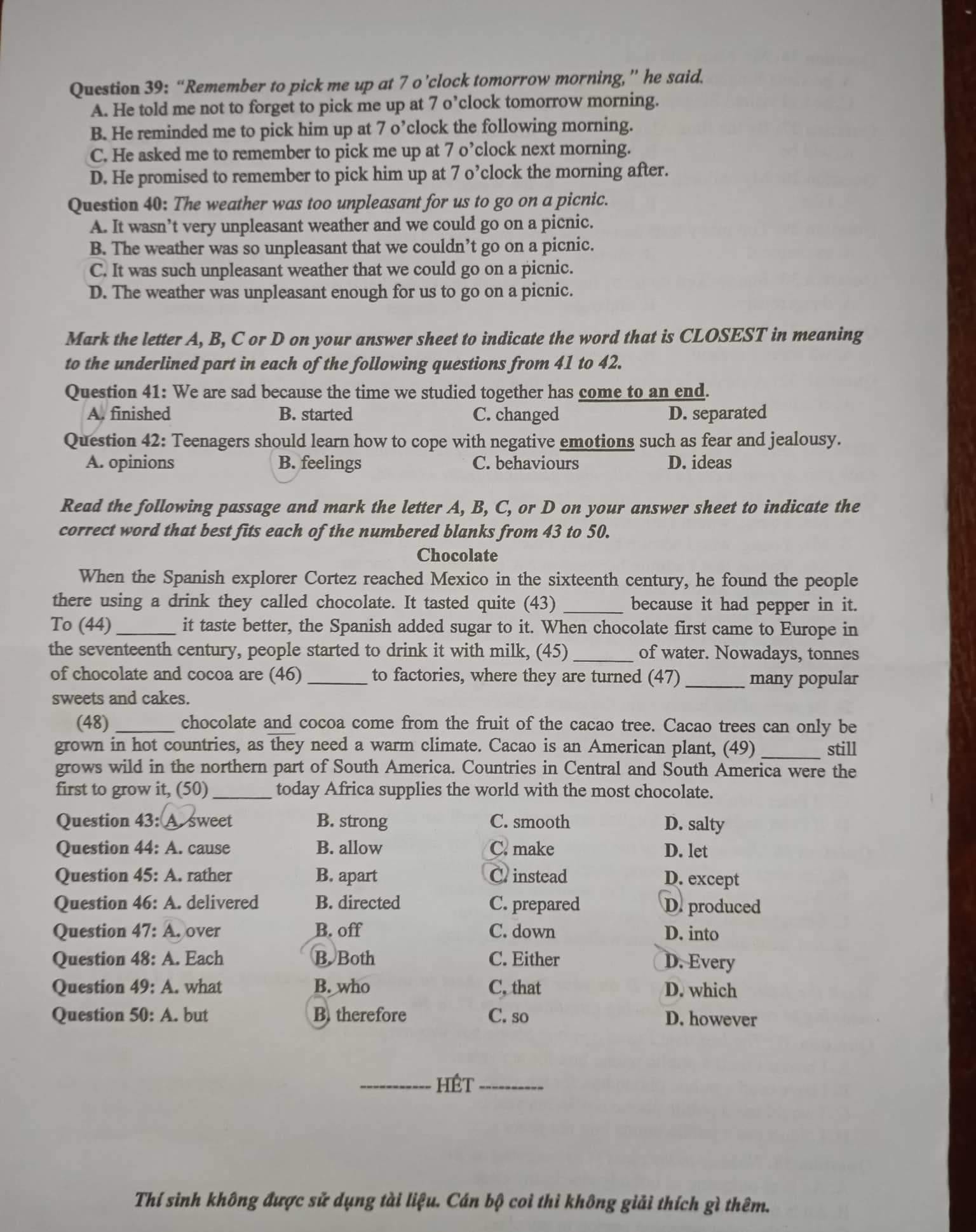 Đề thi vào 10 môn Anh Huế năm 2022