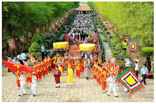 Soạn bài Lễ hội Đền Hùng Cánh diều